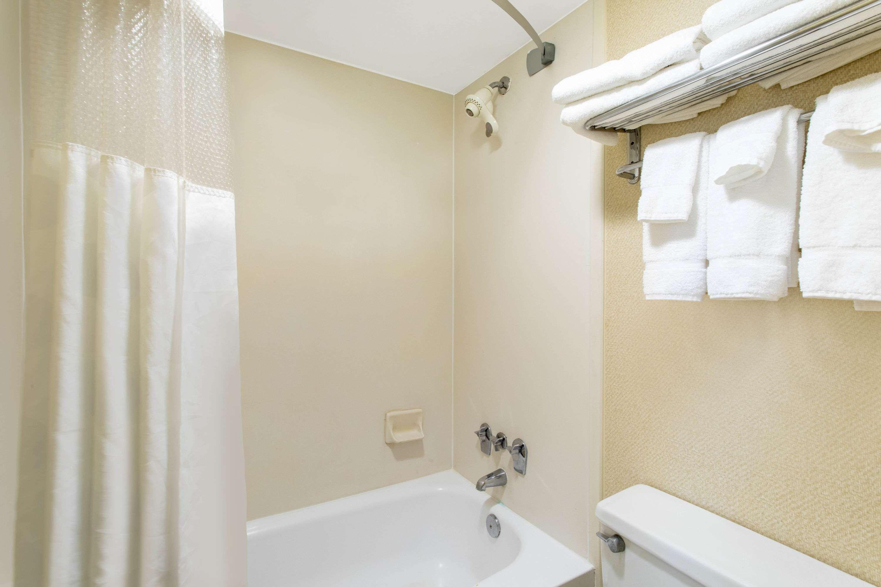 Ramada Limited Cockeysville Экстерьер фото