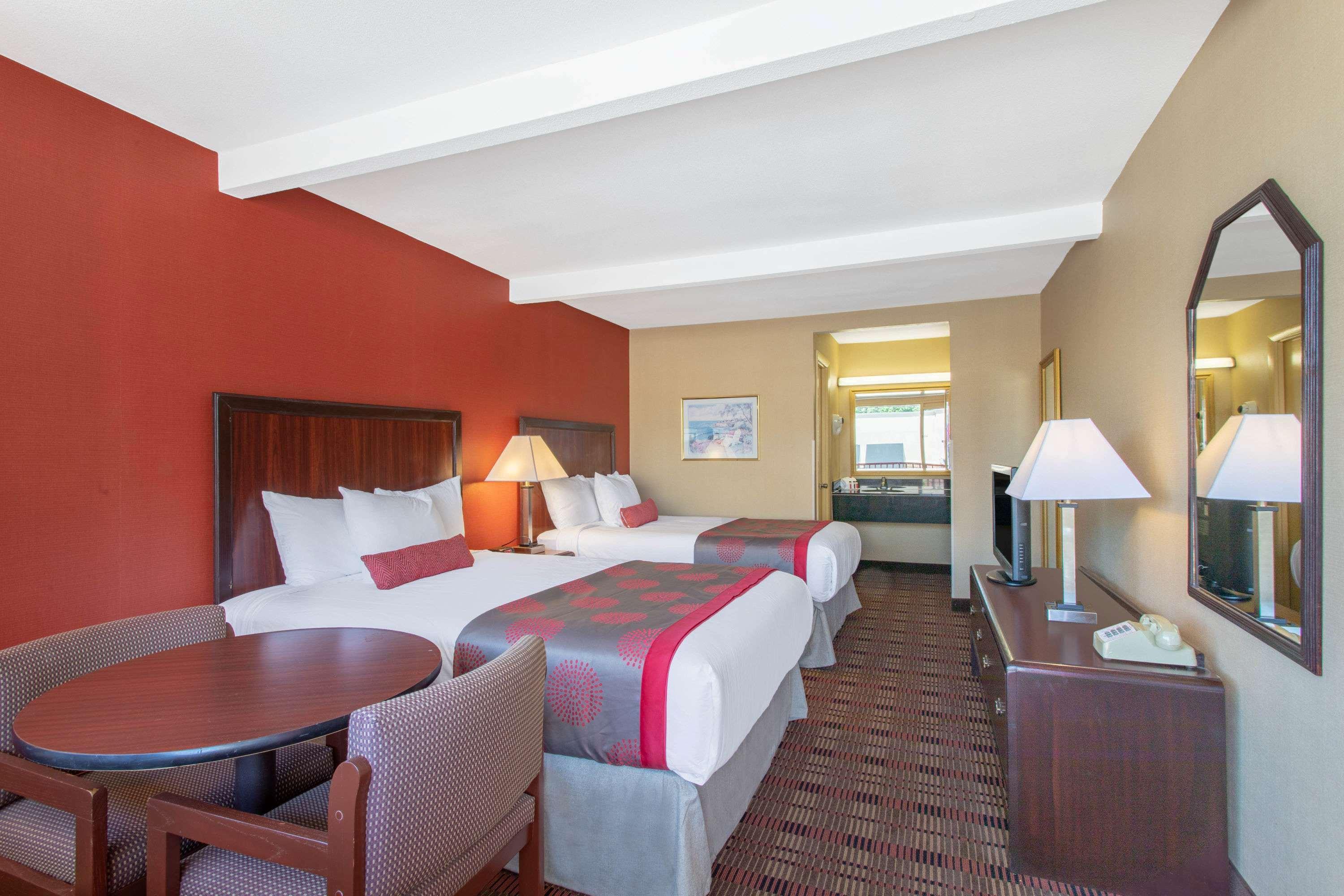 Ramada Limited Cockeysville Экстерьер фото